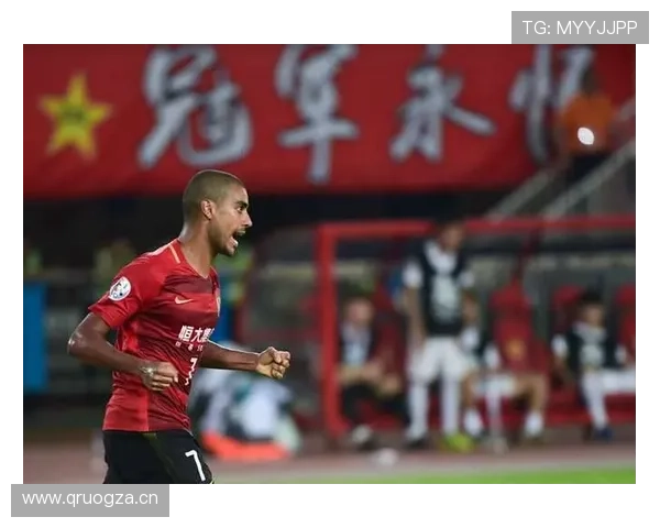 中超最新战况分析：精彩比分背后的球队表现与赛季走势 - 副本 (3)